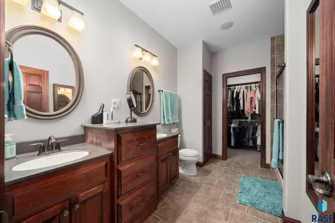4400 E Aster Cir, Sioux Falls, SD 57103 photo 27