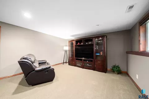 4400 E Aster Cir, Sioux Falls, SD 57103 photo 49
