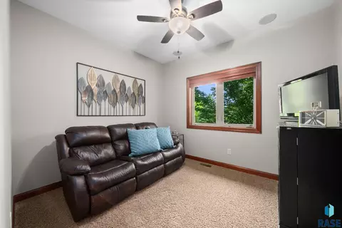4400 E Aster Cir, Sioux Falls, SD 57103 photo 34