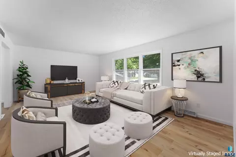 409 S 8th Ave, Brandon, SD 57005 photo 8