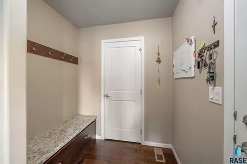 601 W Highpointe St, Tea, SD 57064 photo 11