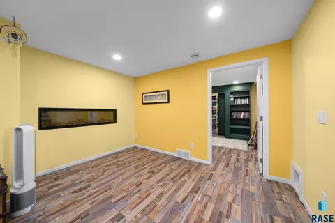601 W Highpointe St, Tea, SD 57064 photo 23