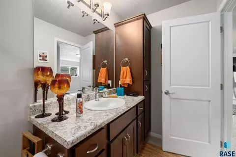 601 W Highpointe St, Tea, SD 57064 photo 28