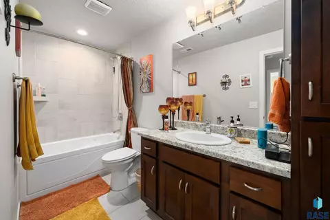 601 W Highpointe St, Tea, SD 57064 photo 27