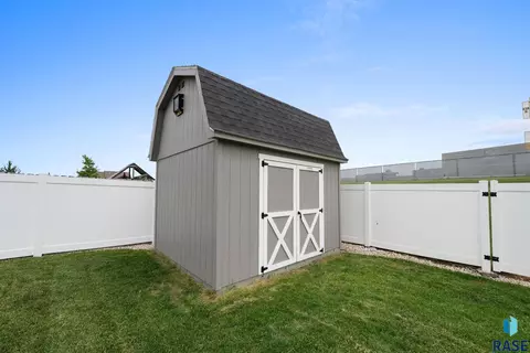 601 W Highpointe St, Tea, SD 57064 photo 41