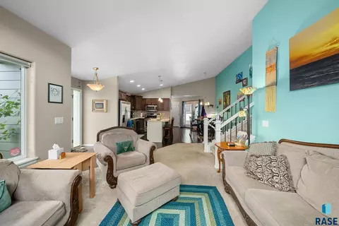 601 W Highpointe St, Tea, SD 57064 photo 8
