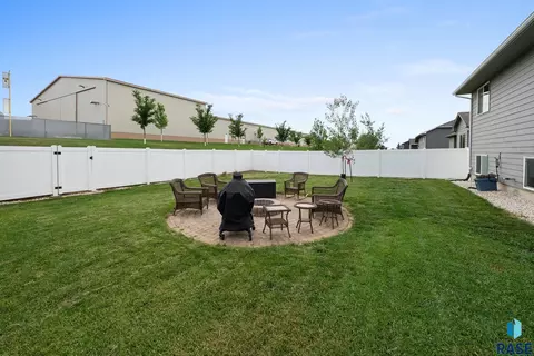 601 W Highpointe St, Tea, SD 57064 photo 38