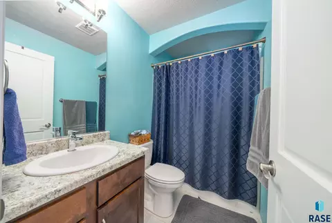 601 W Highpointe St, Tea, SD 57064 photo 19