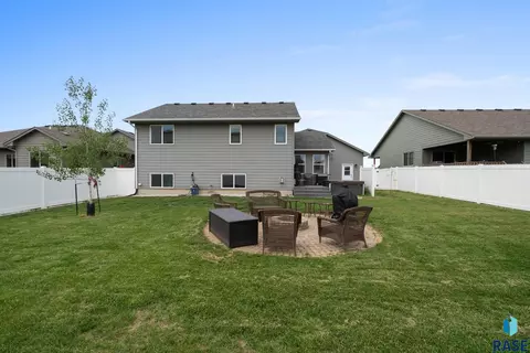 601 W Highpointe St, Tea, SD 57064 photo 37