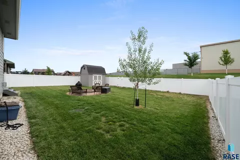 601 W Highpointe St, Tea, SD 57064 photo 39