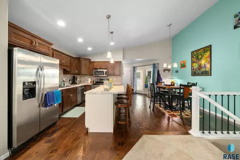 601 W Highpointe St, Tea, SD 57064 photo 5