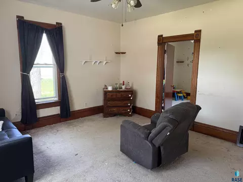 204 E State St, Marion, SD 57043 photo 3