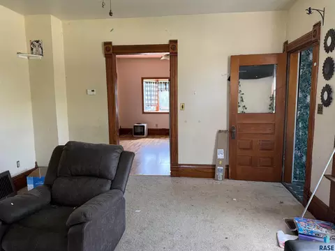 204 E State St, Marion, SD 57043 photo 5