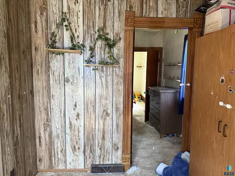 204 E State St, Marion, SD 57043 photo 9