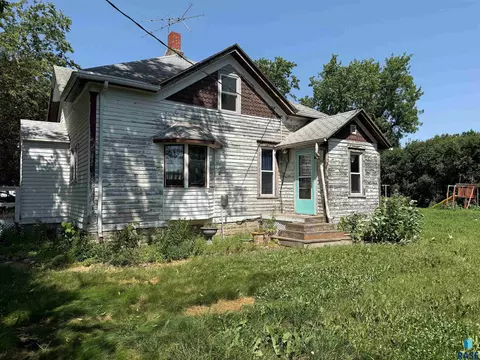 204 E State St, Marion, SD 57043 photo 27
