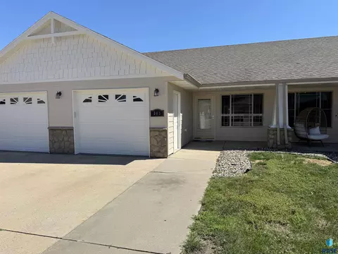 303 Scott Pl, Tea, SD 57064 photo 1