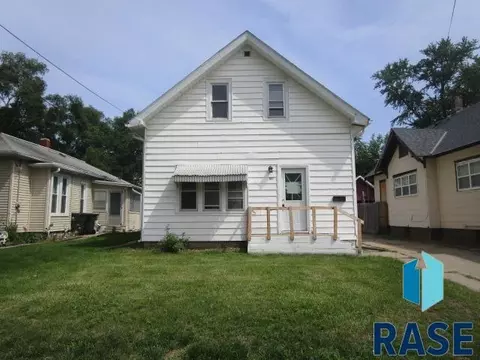 1907 W 6th St, Sioux City, IA 51103