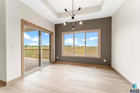 300 Willow Trl, Crooks, SD 57020 photo 19