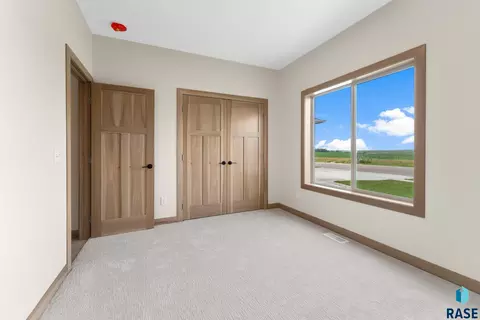 300 Willow Trl, Crooks, SD 57020 photo 7
