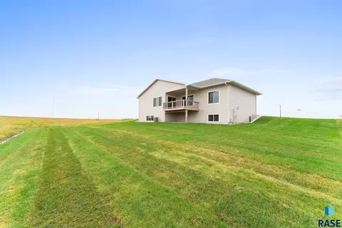 300 Willow Trl, Crooks, SD 57020 photo 73