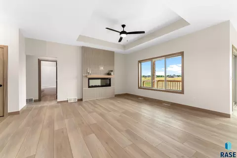 300 Willow Trl, Crooks, SD 57020 photo 14