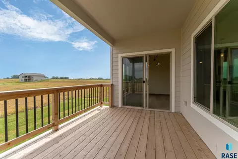 300 Willow Trl, Crooks, SD 57020 photo 21