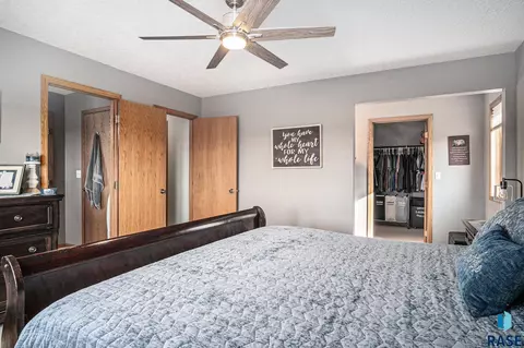 45122 Herman Blvd, Madison, SD 57042 photo 25