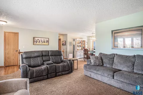 45122 Herman Blvd, Madison, SD 57042 photo 15