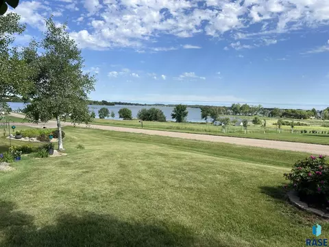 45122 Herman Blvd, Madison, SD 57042 photo 61