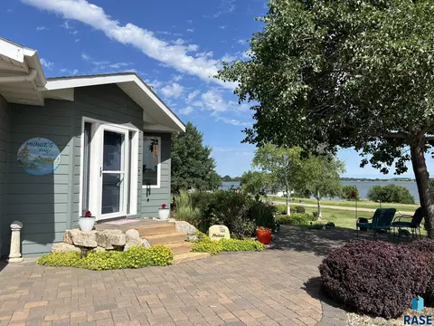 45122 Herman Blvd, Madison, SD 57042 photo 57