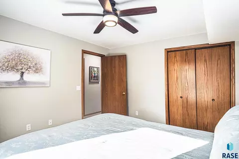 45122 Herman Blvd, Madison, SD 57042 photo 34