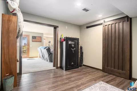 45122 Herman Blvd, Madison, SD 57042 photo 36