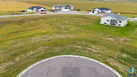 701 W Dianne St, Crooks, SD 57020