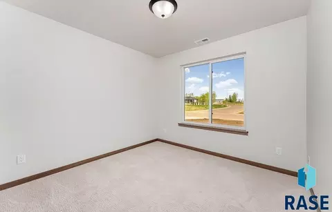 Bedroom - 1001 E Wayne Pl, Tea, SD 57064 photo 2 of 5