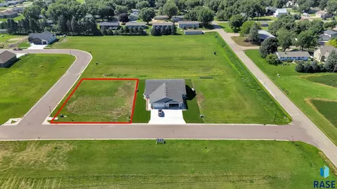 1304 Castle St, Larchwood, IA 51241