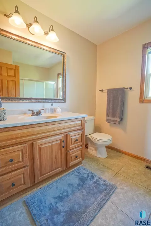 513 E Switch Grass Trl, Brandon, SD 57005 photo 35