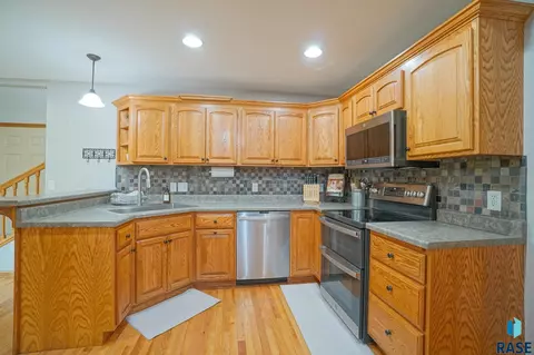 513 E Switch Grass Trl, Brandon, SD 57005 photo 12