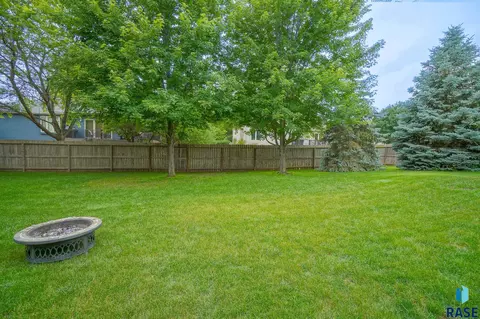 513 E Switch Grass Trl, Brandon, SD 57005 photo 48