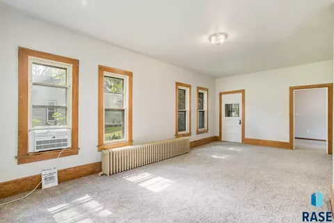 621 Montana St, Centerville, SD 57014 photo 3