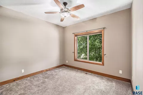 501 Taylor Dr, Tea, SD 57064 photo 17