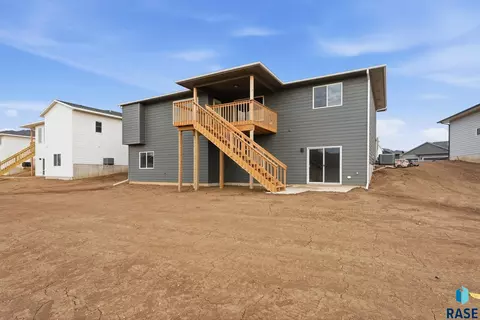 Exterior - 5405 E Brennan Dr, Sioux Falls, SD 57110 photo 4 of 4