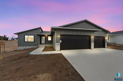 Other - 5405 E Brennan Dr, Sioux Falls, SD 57110 photo 1 of 6