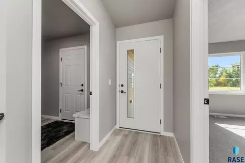 Entry Way - 6818 W 5th St, Sioux Falls, SD 57107 photo 1 of 1