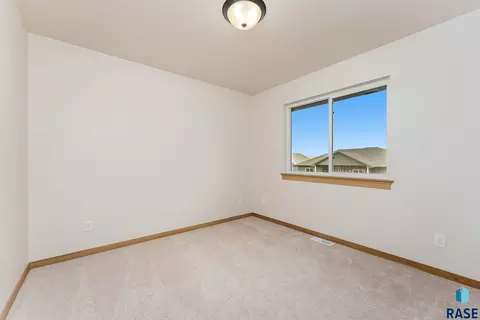 Bedroom - 1225 Poplar Ave, Tea, SD 57064 photo 3 of 8