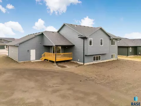 Exterior - 1225 Poplar Ave, Tea, SD 57064 photo 2 of 3
