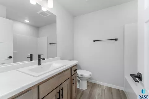 Bath - 1320 N Katie Ave, Tea, SD 57064 photo 2 of 2