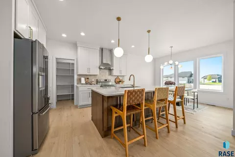 4205 N Interlachen Trl, Sioux Falls, SD 57107 photo 12