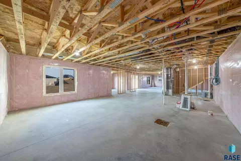 4205 N Interlachen Trl, Sioux Falls, SD 57107 photo 34
