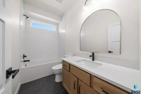 4205 N Interlachen Trl, Sioux Falls, SD 57107 photo 26