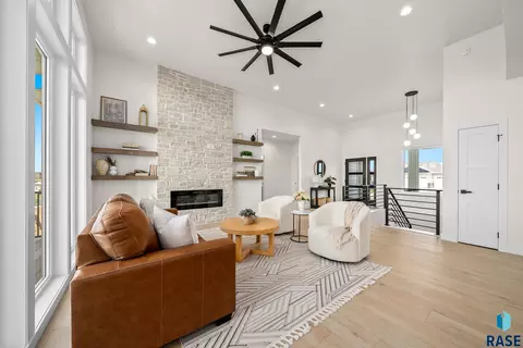 4205 N Interlachen Trl, Sioux Falls, SD 57107 photo 10